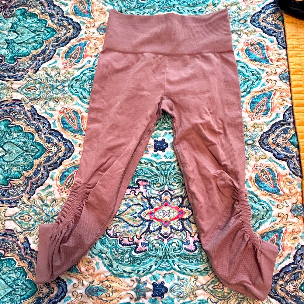 Crop Lululemon Yoga Pants
